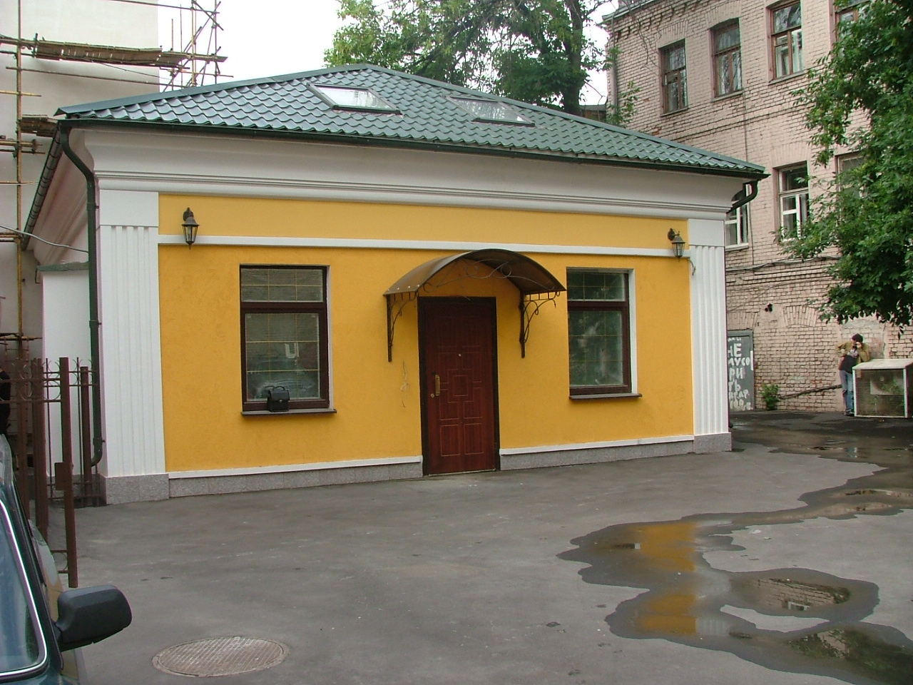 Продам здание Добрынинская